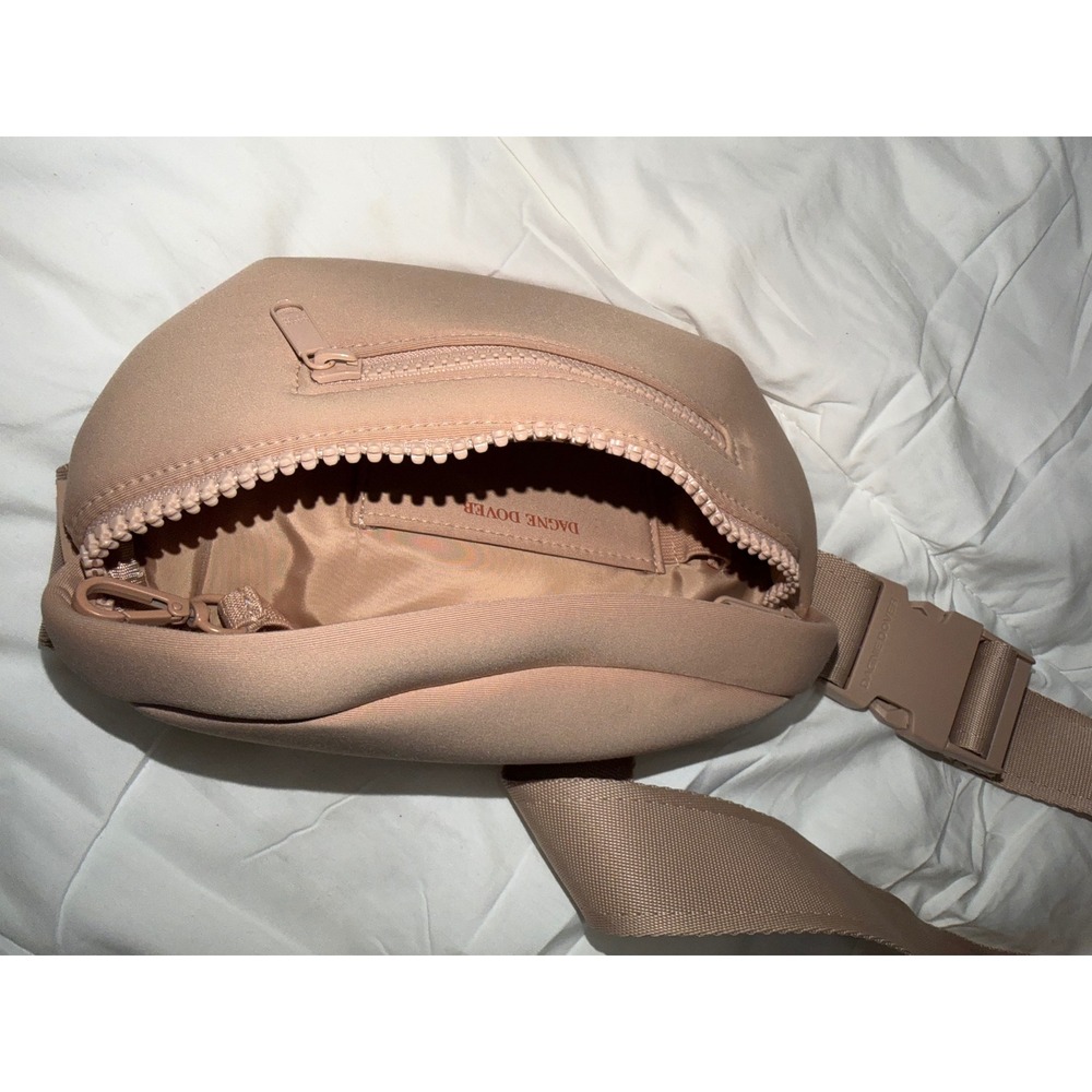Dagne Dover Ace Fanny Pack Neoprene Belt Bag Tan Nude Crossbody Sporty Travel - Picture 3 of 4